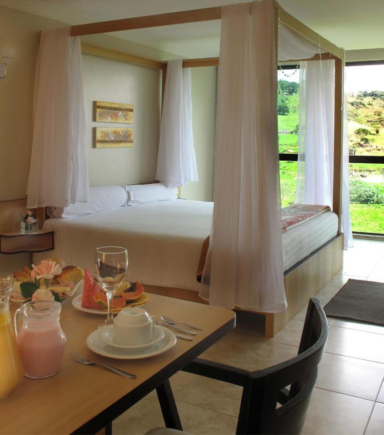 Resort Monte Das Oliveiras Joanopolis Exterior photo